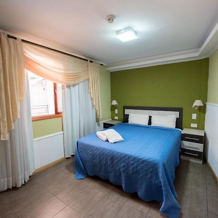 Residencial Los Lapachos Пуерто Игуасу Екстериор снимка