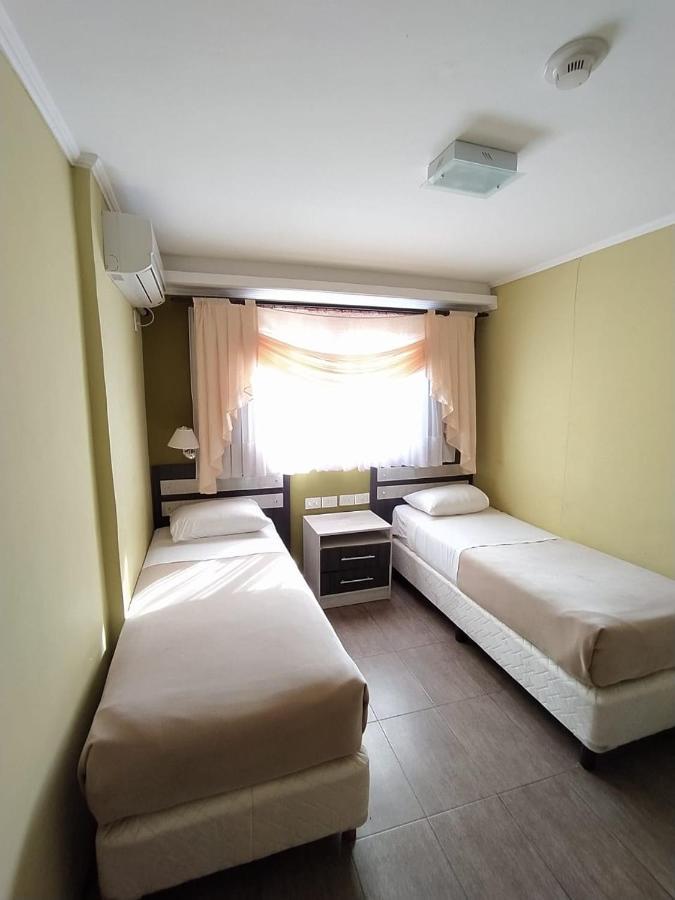 Residencial Los Lapachos Пуерто Игуасу Екстериор снимка