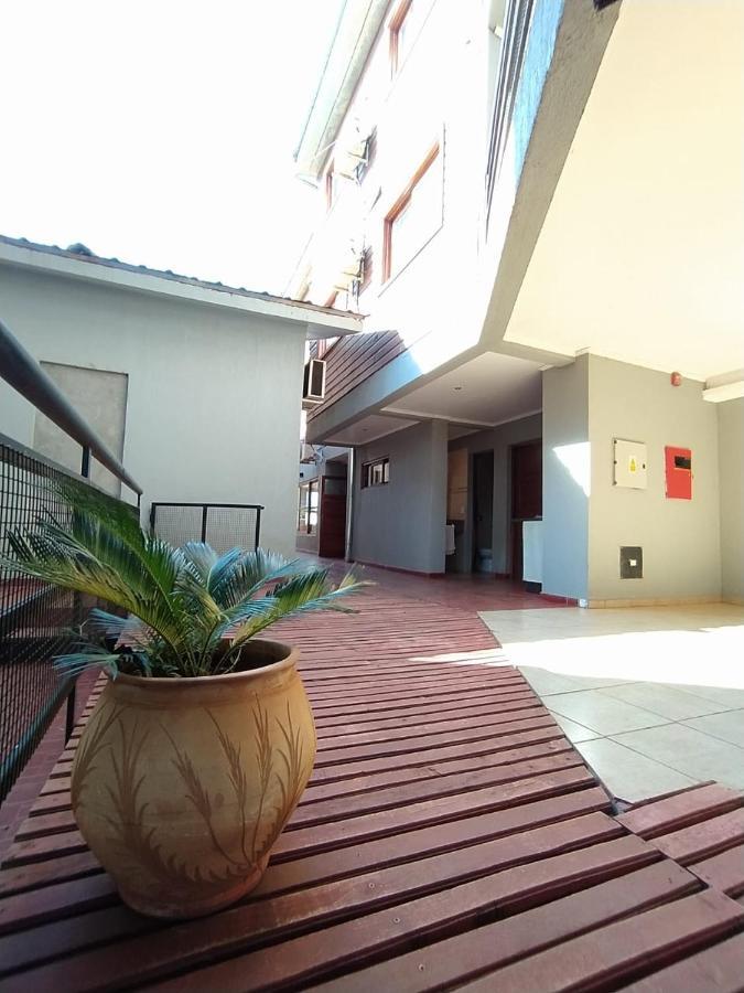 Residencial Los Lapachos Пуерто Игуасу Екстериор снимка