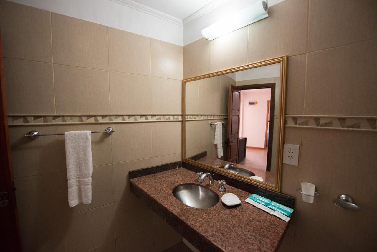 Residencial Los Lapachos Пуерто Игуасу Екстериор снимка